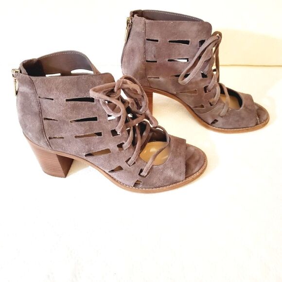 Vince Camuto Taupe Leather Lae Up Heel Sandals Size 6M - Picture 1 of 7